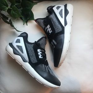 SOLD Adidas Tubular Runner Men’s 12